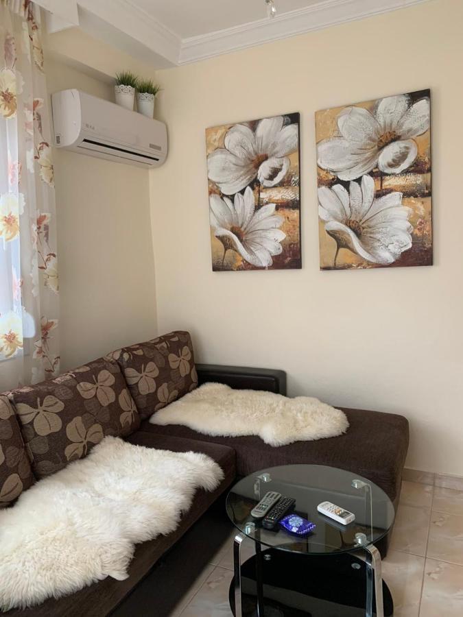 Myparalia Apartament ***** Екстер'єр фото